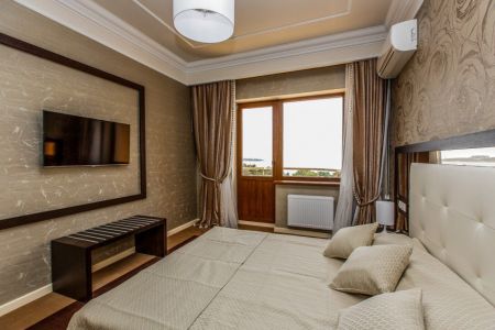 Люкс 2-местный 2-комнатный 4* (корпус № 1)