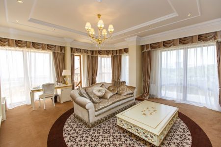 Люкс 2-местный 2-комнатный 4* (корпус № 1)