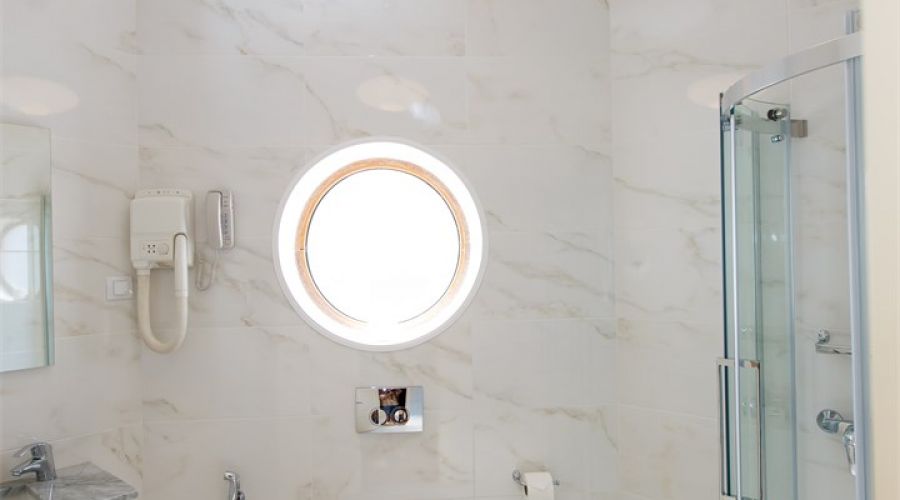 Студия 4* ВИДОВОЙ 2-местный с 2 доп.местами на одном складном диване корпус 1