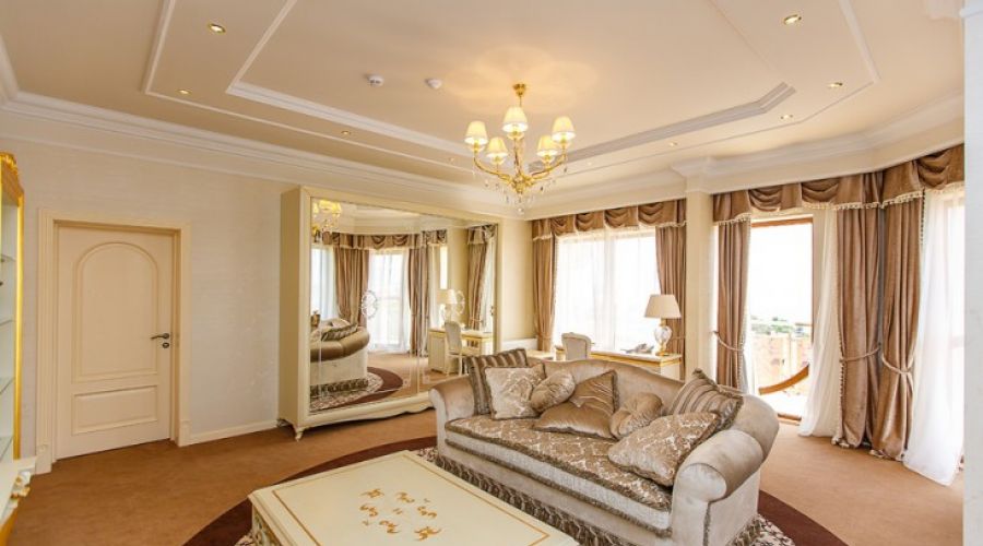 Люкс 4* Европа 2-местный 2-комнатный корпус 1